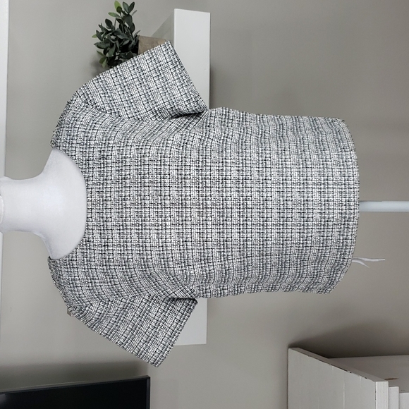 Express Short Sleeve Tweed Top - Picture 14 of 14